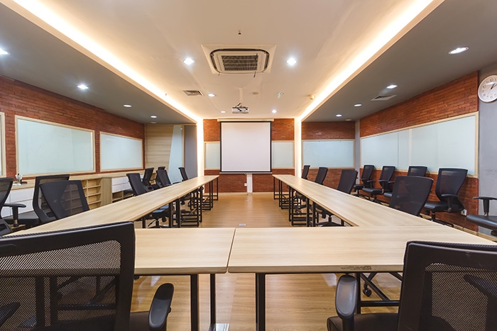 W1 - Meeting Room 14 Pax Daily (09.00-18.00) - Menara Cardig at Twospaces