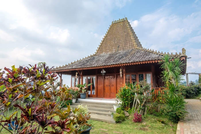W1 - Joglo Tikalak - deRos Resort & Cafe at Twospaces