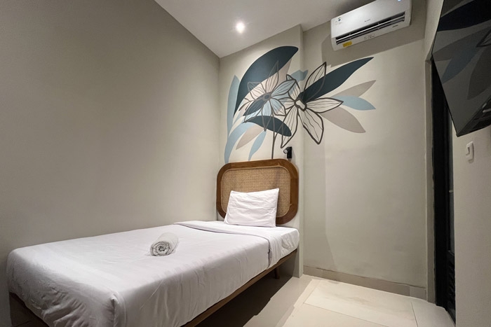 Mono-Coliving-Kertajaya---Single-1 - Standard Single - Mono Coliving Kertajaya at Twospaces