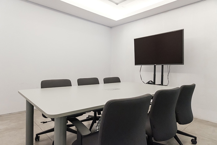 w1 - Meeting Room - Worktren Alam Sutera at Twospaces