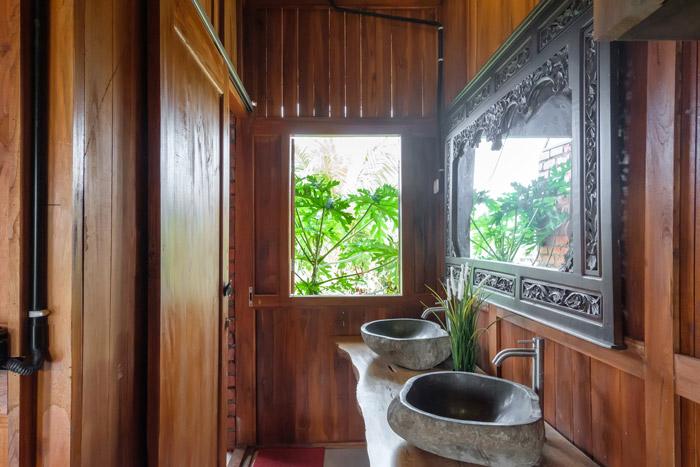 W7 - Joglo Tikalak - deRos Resort & Cafe at Twospaces