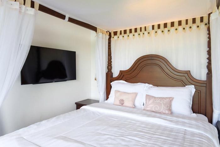 W3 - Sumanik - Standard 1 - deRos Resort & Cafe at Twospaces