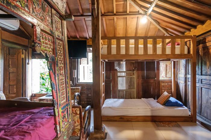 ARB4 - Family Room - Bunga Desa at Twospaces