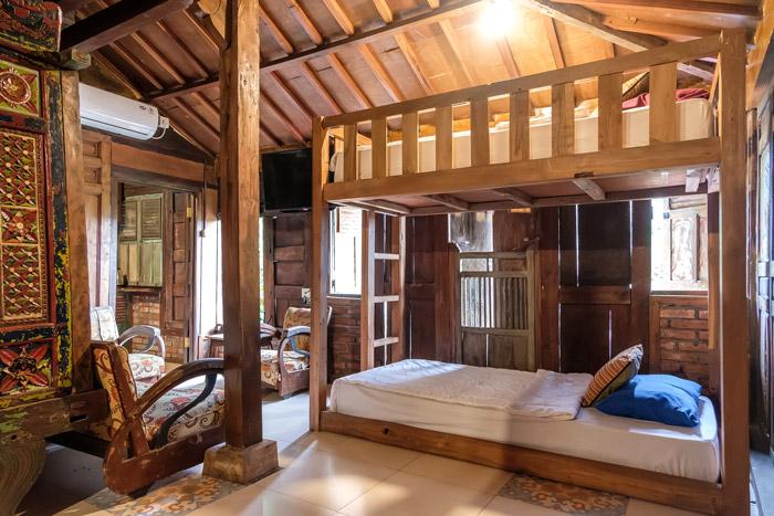 ARB5 - Family Room - Bunga Desa at Twospaces