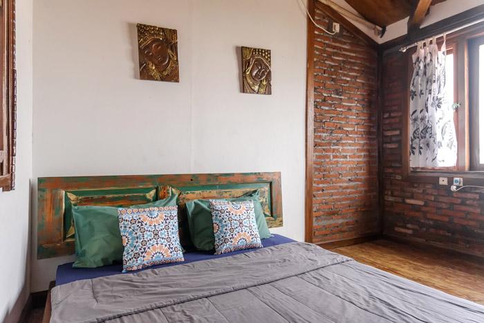 W4 - Deluxe Room - Bunga Desa at Twospaces
