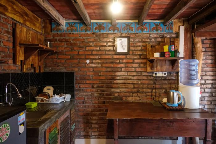 W9 - Deluxe Room - Bunga Desa at Twospaces