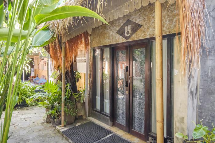 W1 - Bed In 6 Bed Mixed Dormitory AC - Wave And Chill House at Twospaces