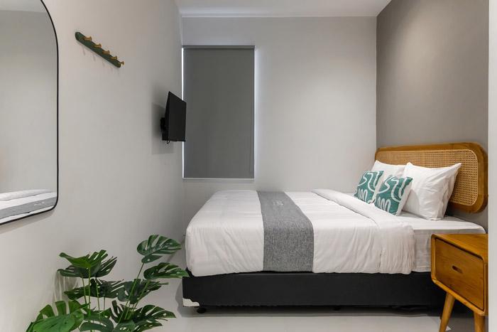 ARB-NDR-3 - Executive Room - Mono Coliving Pakis at Twospaces