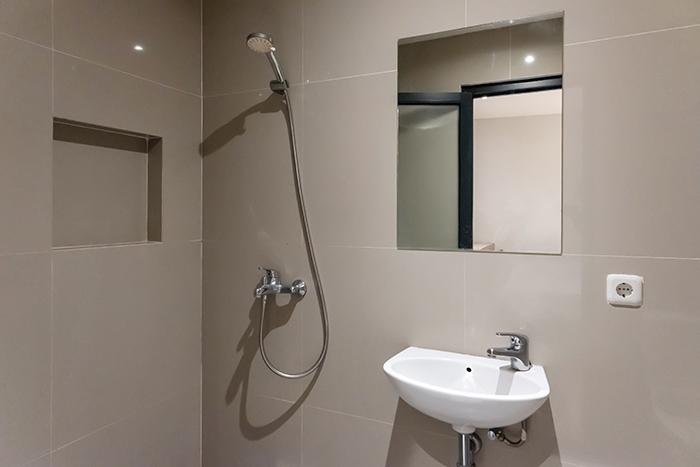 W7 - Superior Room - Monthly - Mono Coliving Pakis at Twospaces