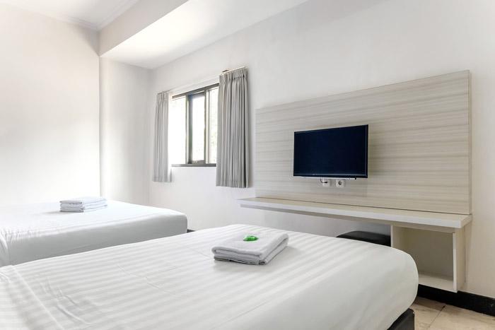 ARB-FTR-2 - Family Triple Room - Panorama Villas Batu at Twospaces