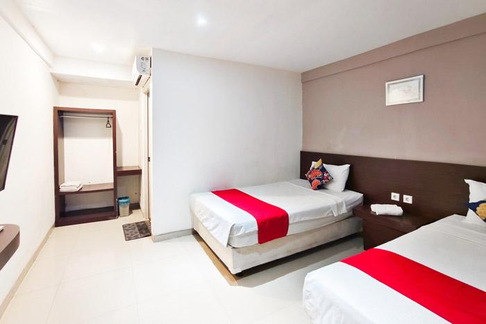 DXT-3 - Deluxe Twin - Kutisari Residence at Twospaces