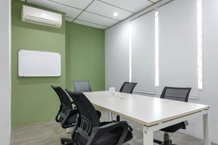 1 - Private Office 5 pax Bulanan - Taman Meruya at Twospaces