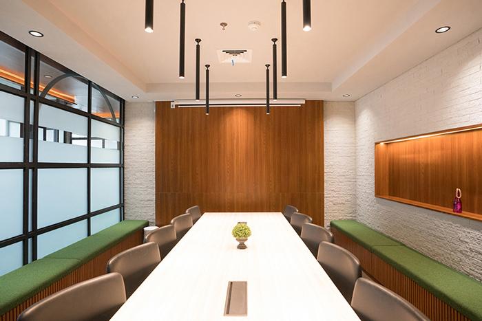 w2 - Meeting Room 10 Pax - Uptown Service Office at Twospaces