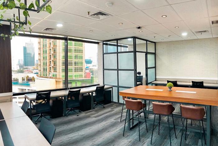 w2 - Private Office 5 Pax - Uptown Service Office at Twospaces