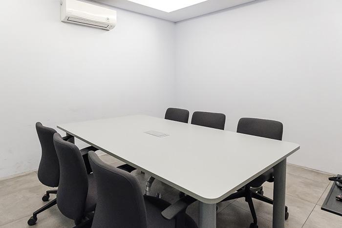 w3 - Meeting Room - Worktren Alam Sutera at Twospaces