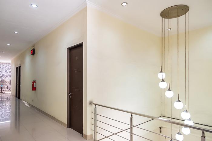 W8 - Standard Double Daily - Toedjoeh Enam Homestay Syariah at Twospaces