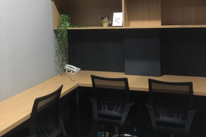 Private Office 4 Pax View