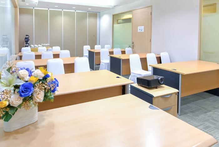 Meeting Room format Classroom (Summer Room) - Hourly